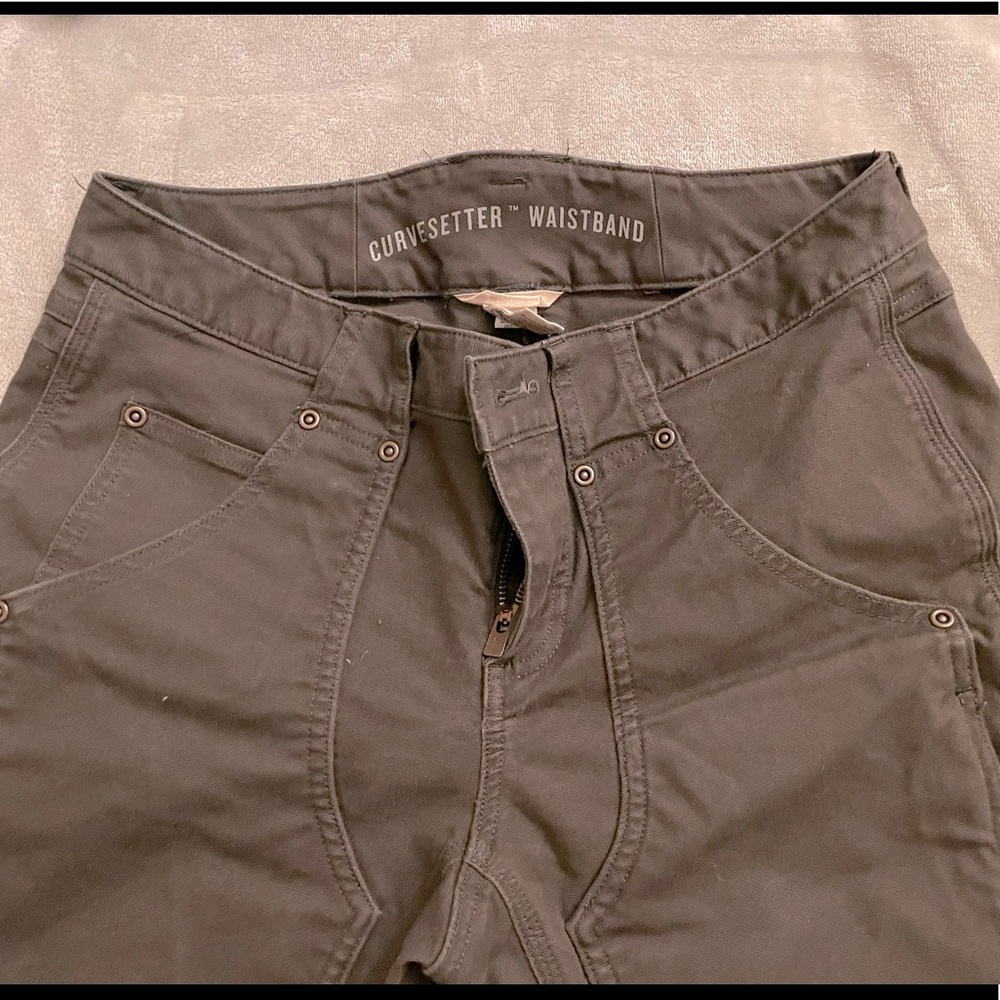 BARELY WORN EUC Duluth Trading Co Grey Carpenter Pants sz 4- fits like a 28-29!!